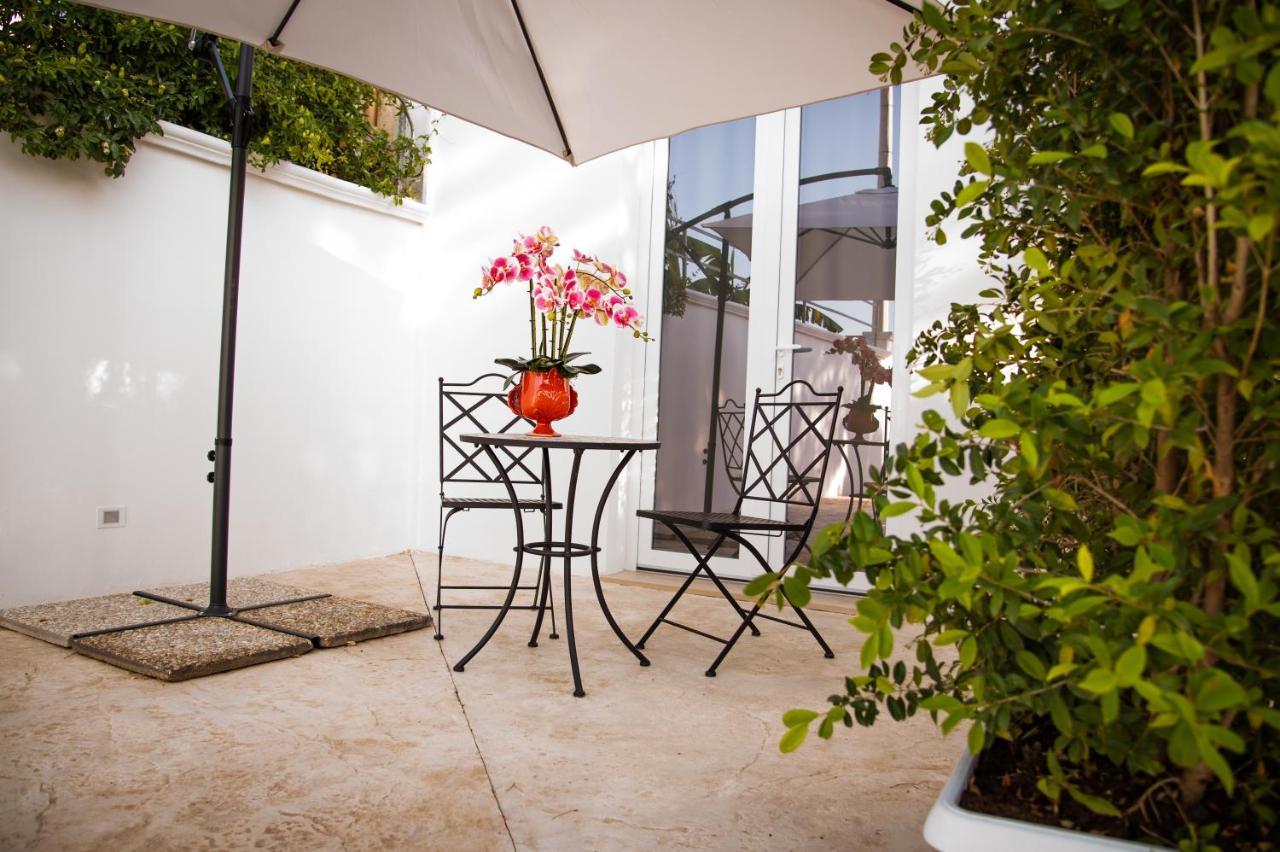 Bed and Breakfast Granelli Di Sabbia Порто-Чезарео Екстер'єр фото