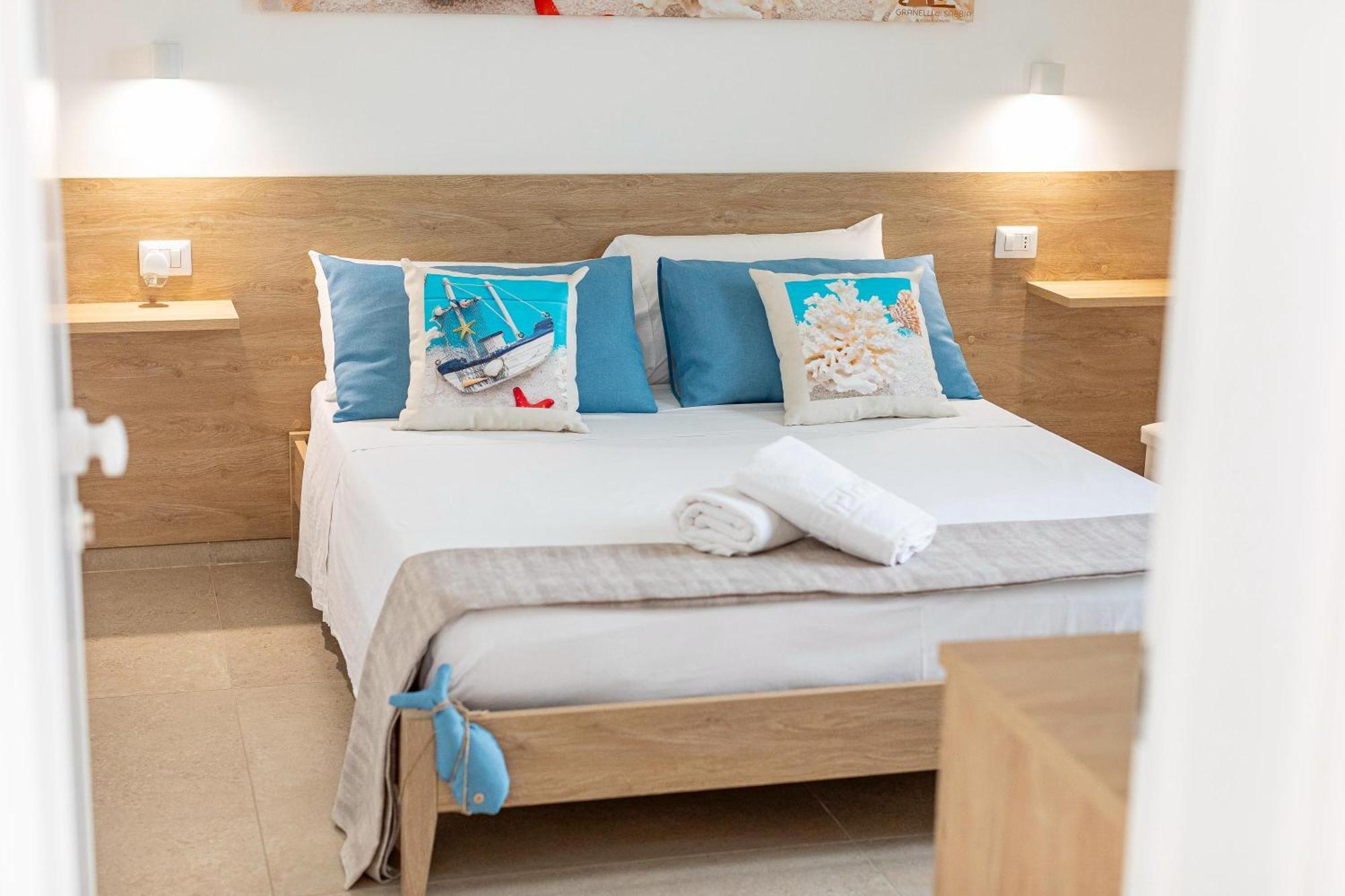 Bed and Breakfast Granelli Di Sabbia Порто-Чезарео Екстер'єр фото